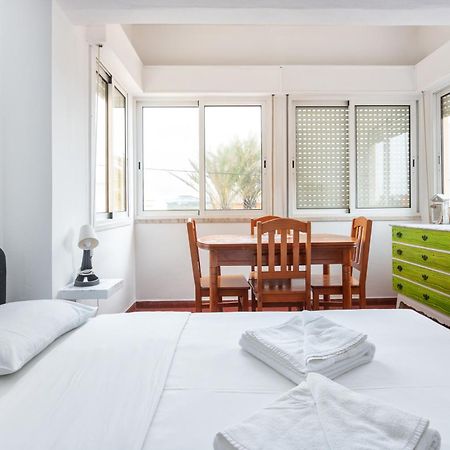 Blife Faro Beach Hostel & Rooms ภายนอก รูปภาพ