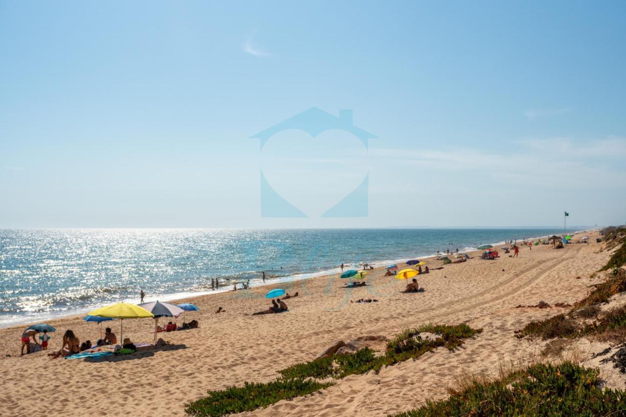Blife Faro Beach Hostel & Rooms ภายนอก รูปภาพ