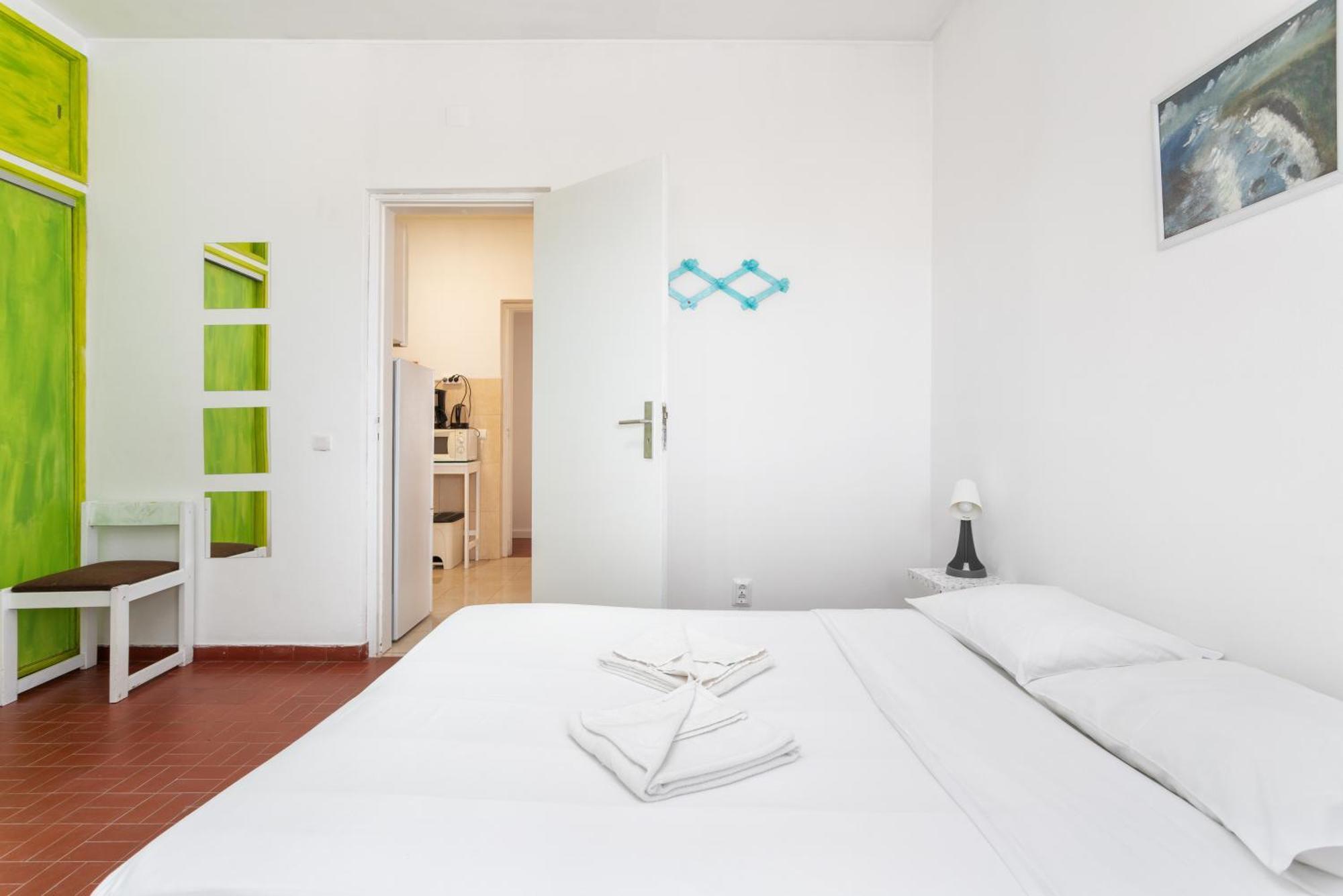 Blife Faro Beach Hostel & Rooms ภายนอก รูปภาพ