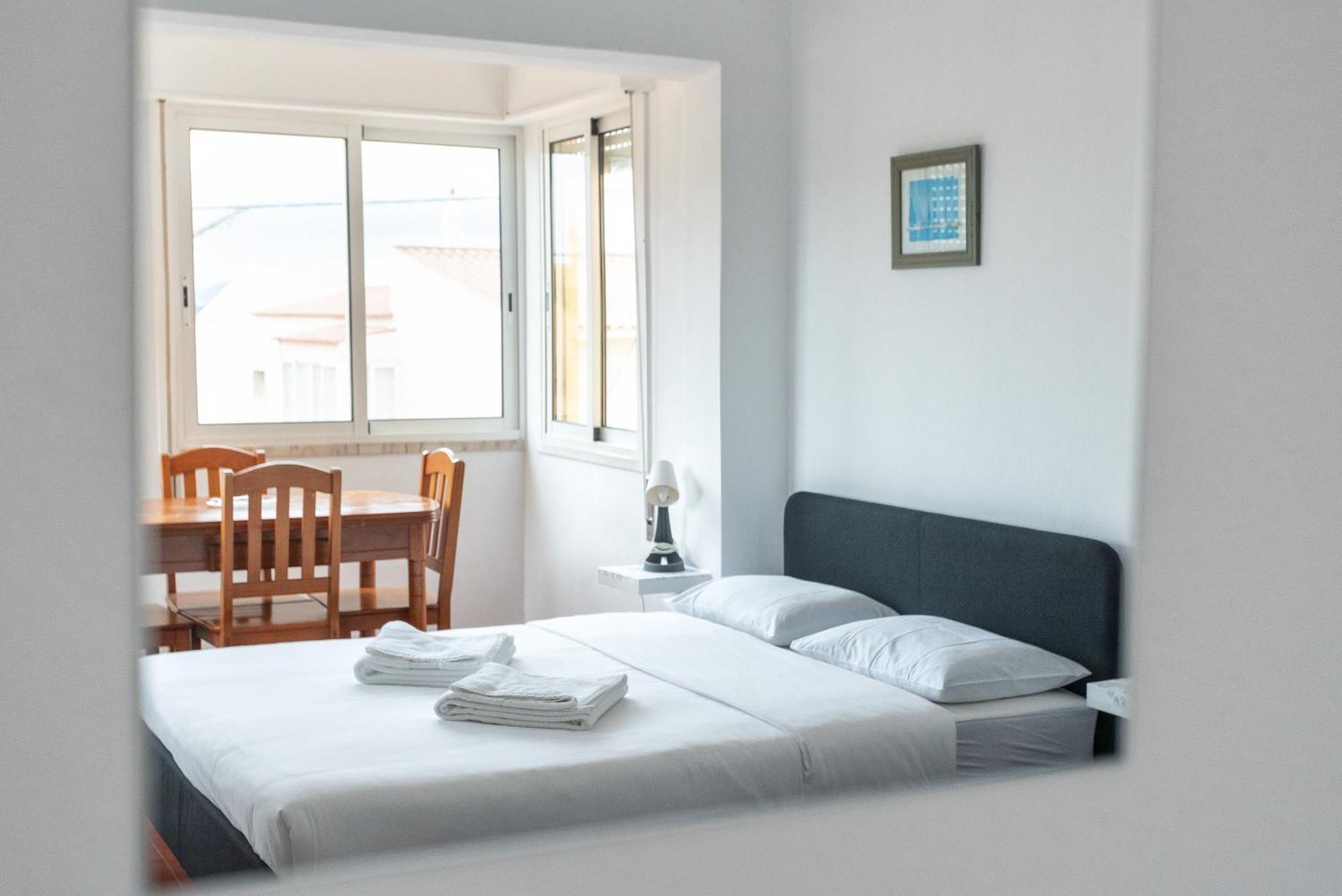 Blife Faro Beach Hostel & Rooms ภายนอก รูปภาพ
