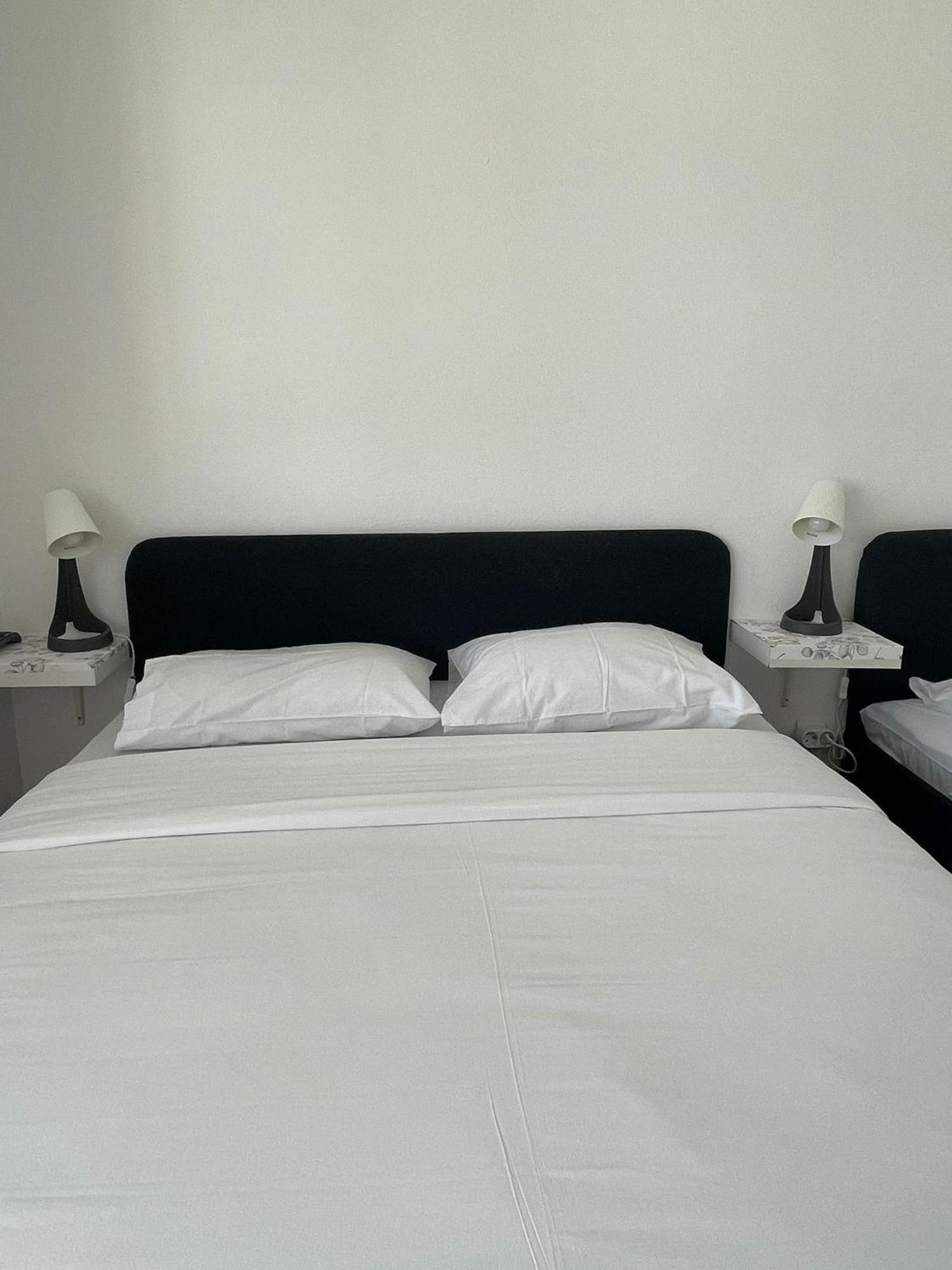 Blife Faro Beach Hostel & Rooms ภายนอก รูปภาพ
