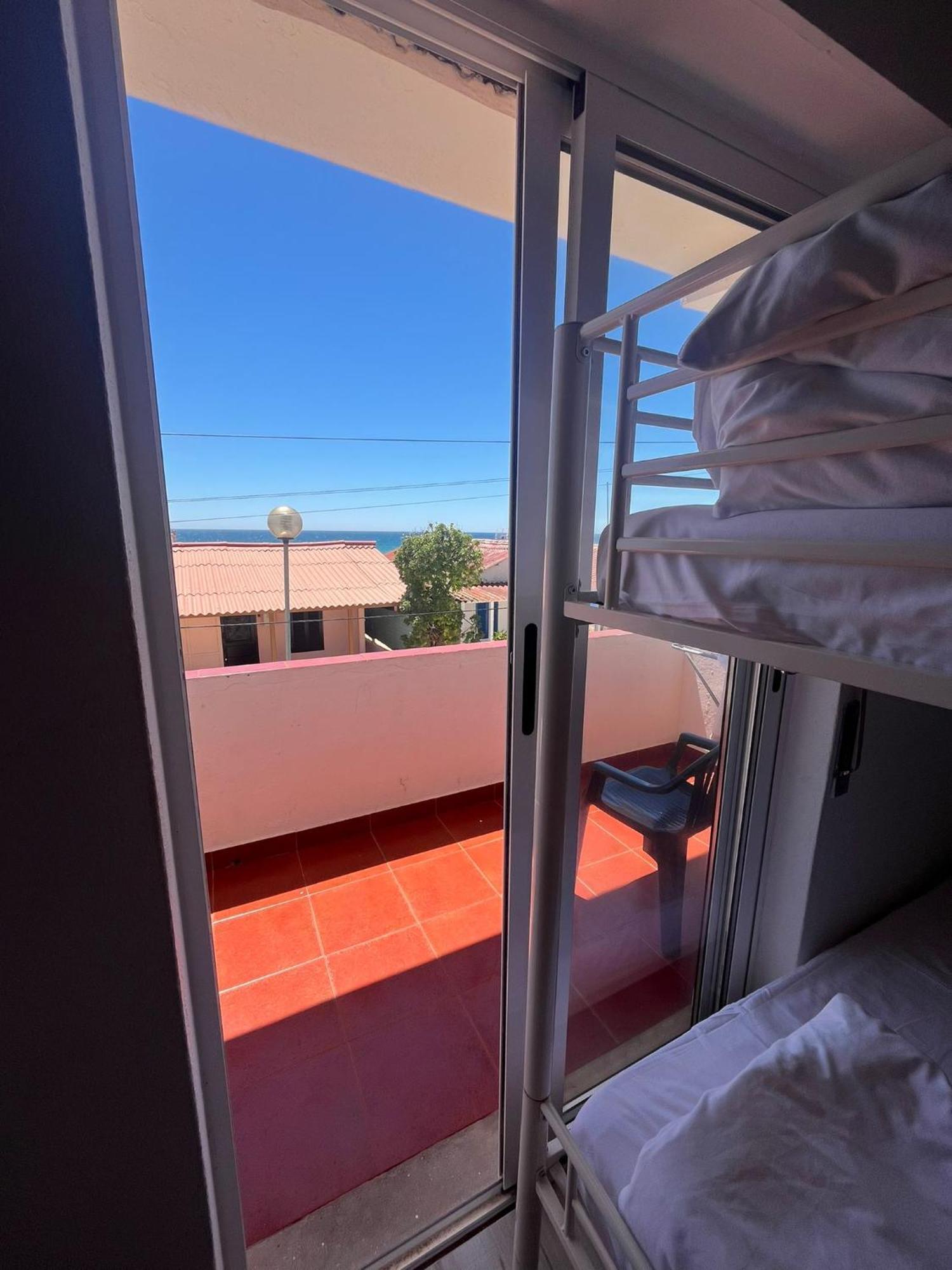Blife Faro Beach Hostel & Rooms ภายนอก รูปภาพ
