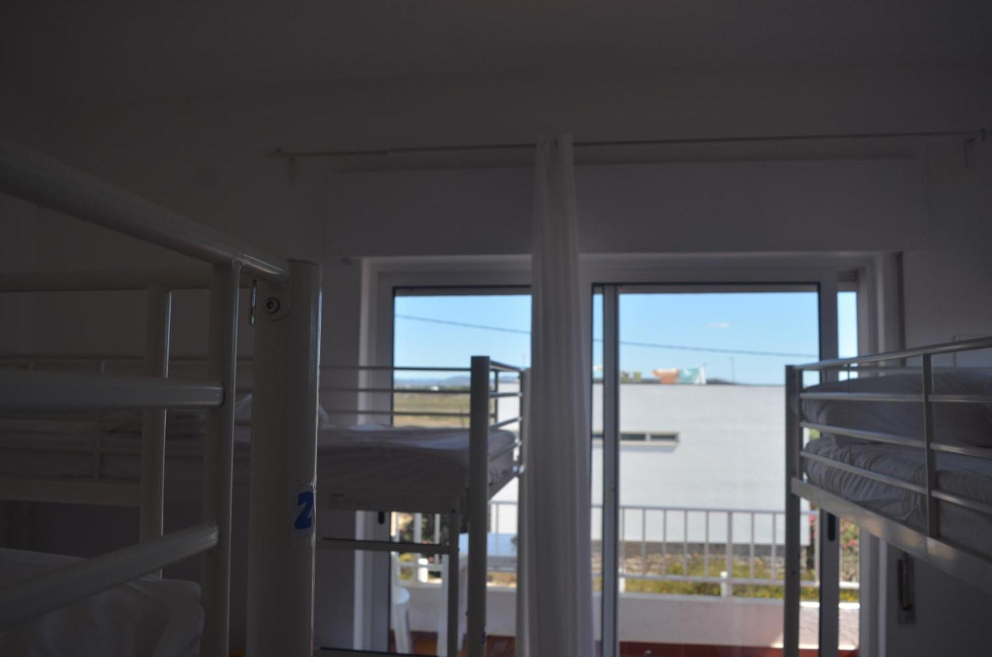 Blife Faro Beach Hostel & Rooms ภายนอก รูปภาพ